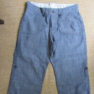 EUC Lee One True Fit Chambray Blue Capri 12